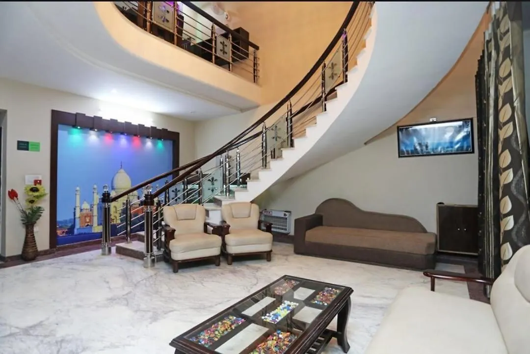 Hotel Queen Palace Agra  Agra (Uttar Pradesh)